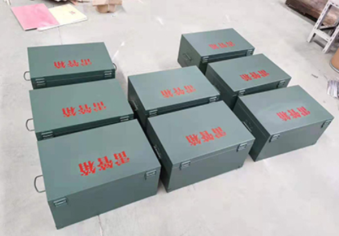 贡山炸药箱和雷管箱一般是怎么存放的？